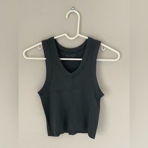 Semi-Cropped Tank